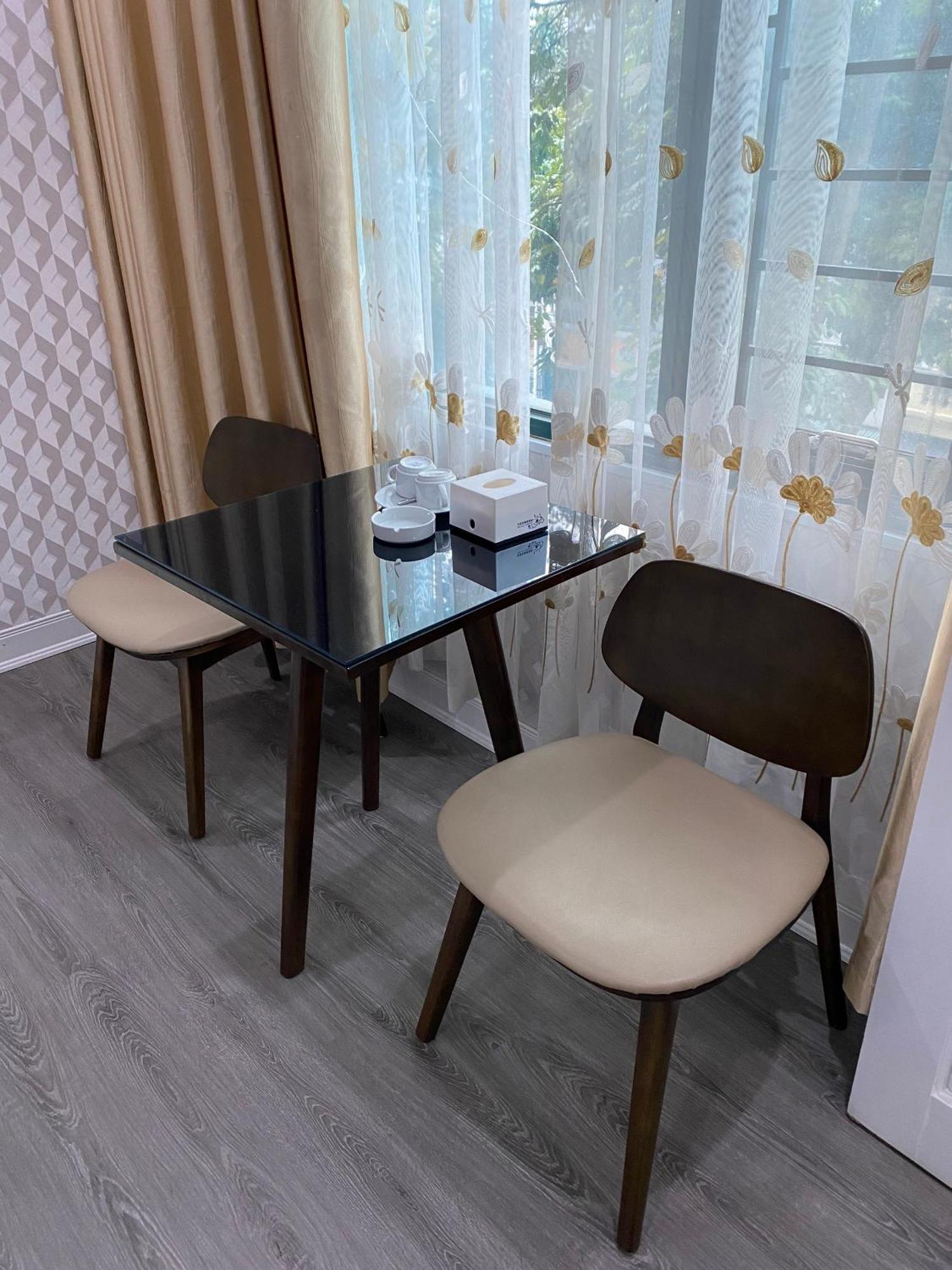 Hotel Khach San Huong Duong Hanoi Exterior foto