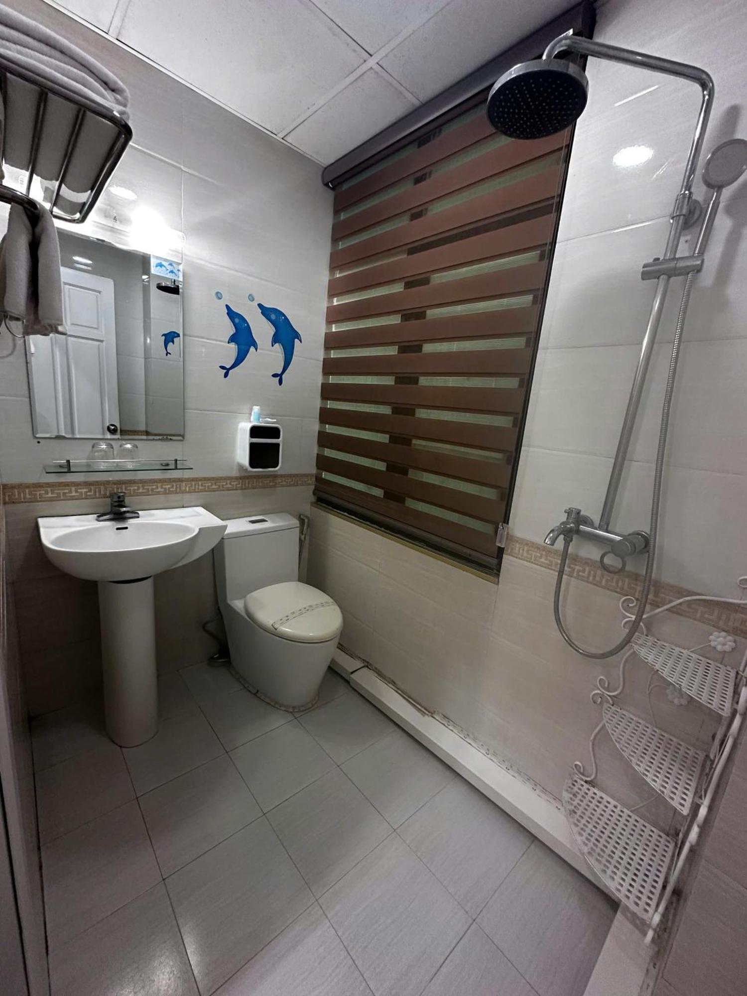 Hotel Khach San Huong Duong Hanoi Exterior foto